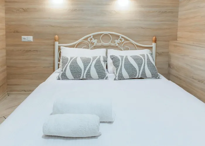 Xsmart On Teodora 5 * Leópolis